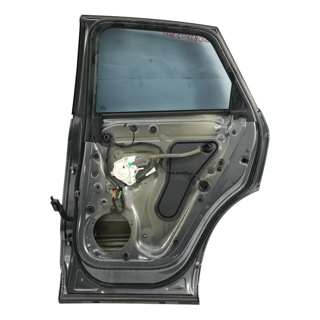 Porta Posteriore Destra Daytona Grey Grigio Perla - Z7S per Audi Q3 8U con numero di parte 8U0833052 Audi Q3 8U Porta Posteriore Destra Daytona Grey Grigio Perla - Z7S - SKU 8U0833052-DGR1 - Numero di parte 8U0833052