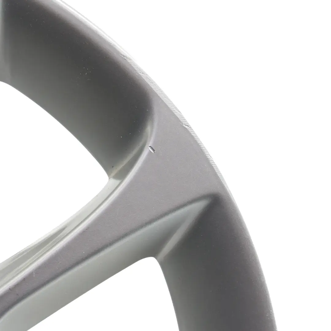 Audi A3 8V Silberne Leicht Metall Felge 16" 6.5J ET46 8V0601025BM - SKU 8V0601025BM-2 - Teilenummer 8V0601025BM-2