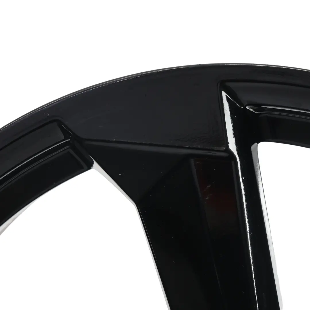 Llanta Aleación Turbine Negro 18" 7,5J ET:51 para Audi A3 8V con número de pieza 8V0601025DS Audi A3 8V Llanta Aleación Turbine Negro 18" 7,5J ET:51 - SKU 8V0601025DS-5 - Número de pieza 8V0601025DS