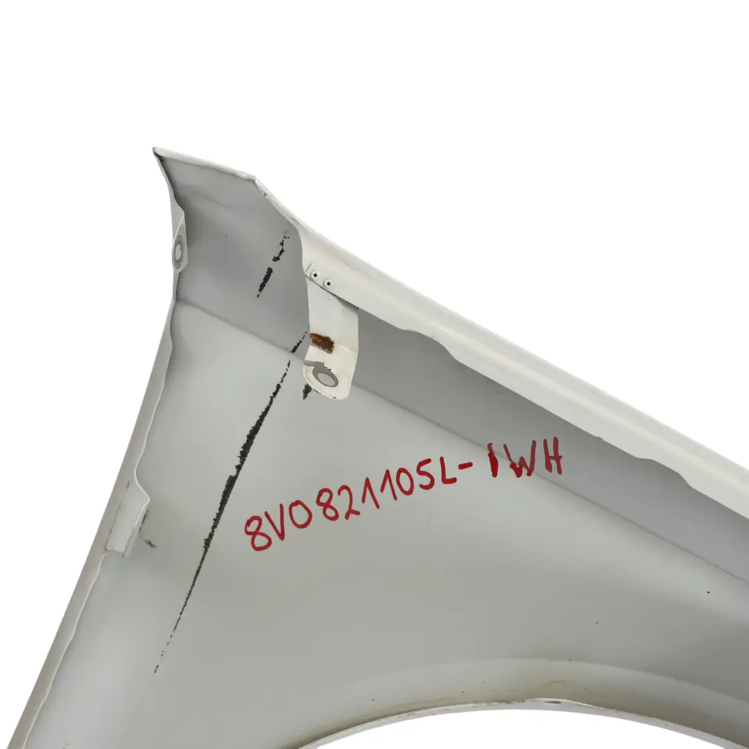 Pannello Laterale Anteriore Sinistro Parafango Ibis White Bianco Y9C per Audi A3 8V con numero di parte 8V0821105L Audi A3 8V Pannello Laterale Anteriore Sinistro Parafango Ibis White Bianco Y9C - SKU 8V0821105L-IWH - Numero di parte 8V0821105L