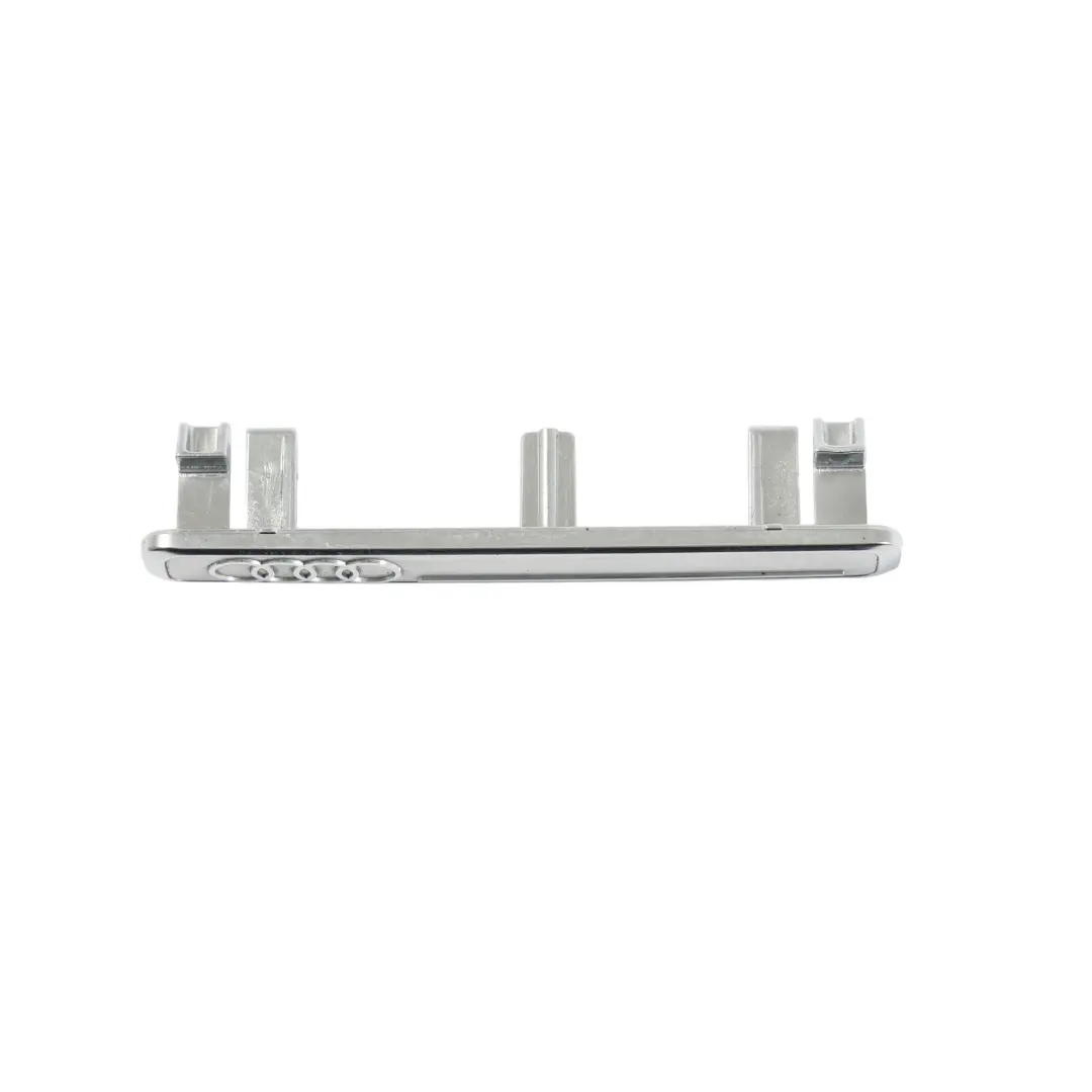 Dashboard Emblem der Verkleidung Abzeichen für Audi A3 8V Dash mit Teilenummer 8V0853191D Audi A3 8V Dash Dashboard Emblem der Verkleidung Abzeichen - SKU 8V0853191D - Teilenummer 8V0853191D
