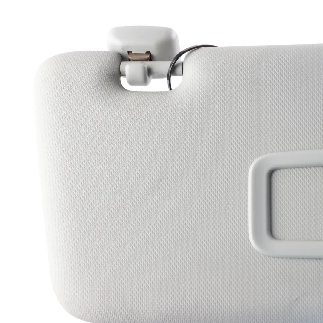 Osłona Przeciwsłoneczna Prawa Lusterko Szara do Audi A3 S3 8V o numerze 8V0857552C Audi A3 S3 8V Osłona Przeciwsłoneczna Prawa Lusterko Szara - SKU 8V0857552C-2 - Numer Części 8V0857552C