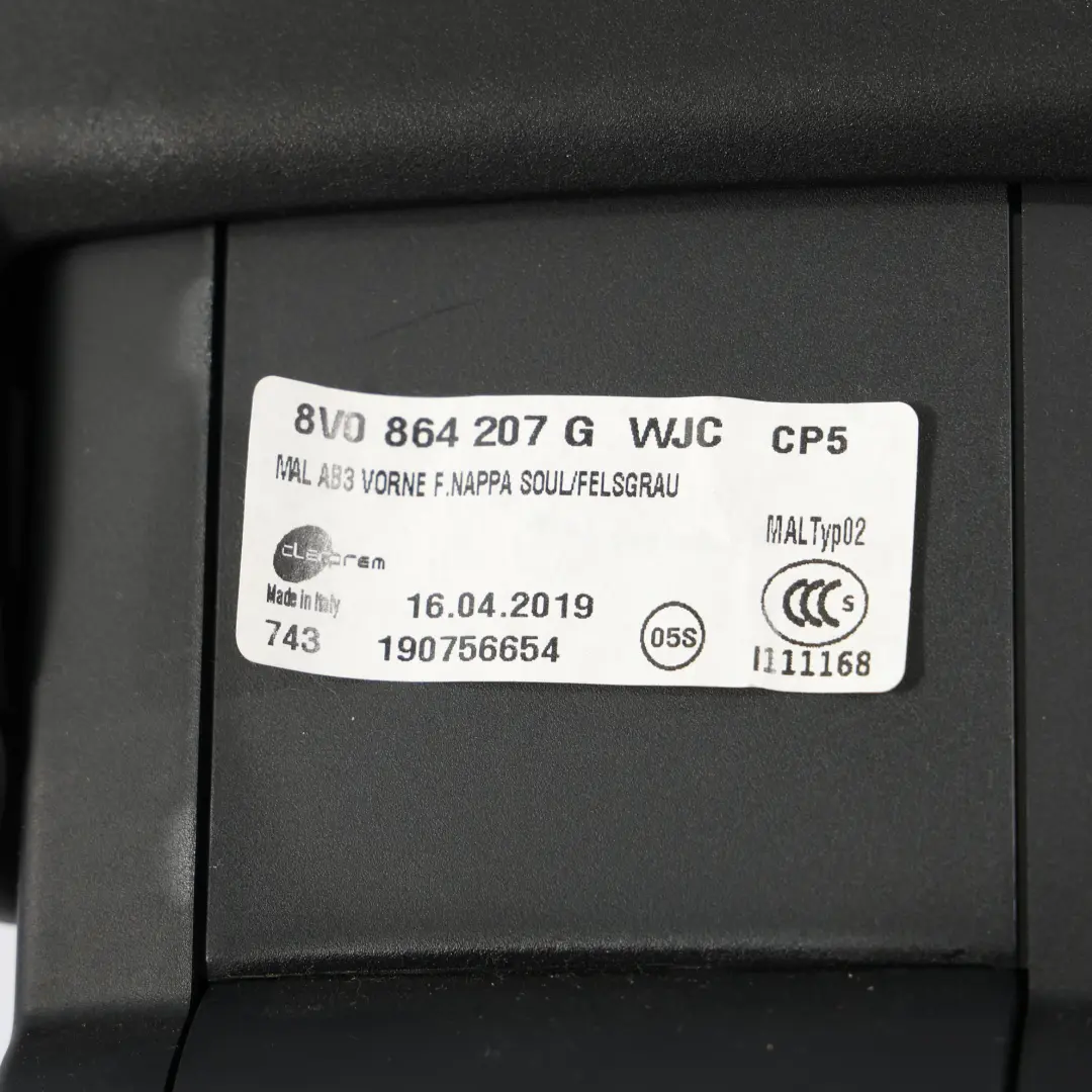 Podłokietnik Tunelu Konsoli Środkowej Skóra Czarna do Audi A3 8V o numerze 8V0864283A Audi A3 8V Podłokietnik Tunelu Konsoli Środkowej Skóra Czarna - SKU 8V0864283A-1 - Numer Części 8V0864283A