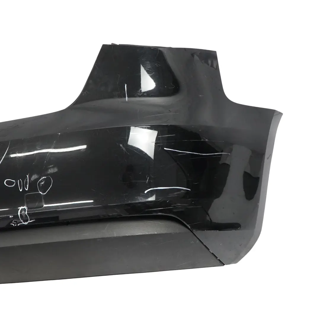Tylny Zderzak Brilliant Black Czarny Metalik - Y9B do Audi A3 8V o numerze 8V3807067 Audi A3 8V Tylny Zderzak Brilliant Black Czarny Metalik - Y9B - SKU 8V3807067-BBL - Numer Części 8V3807067