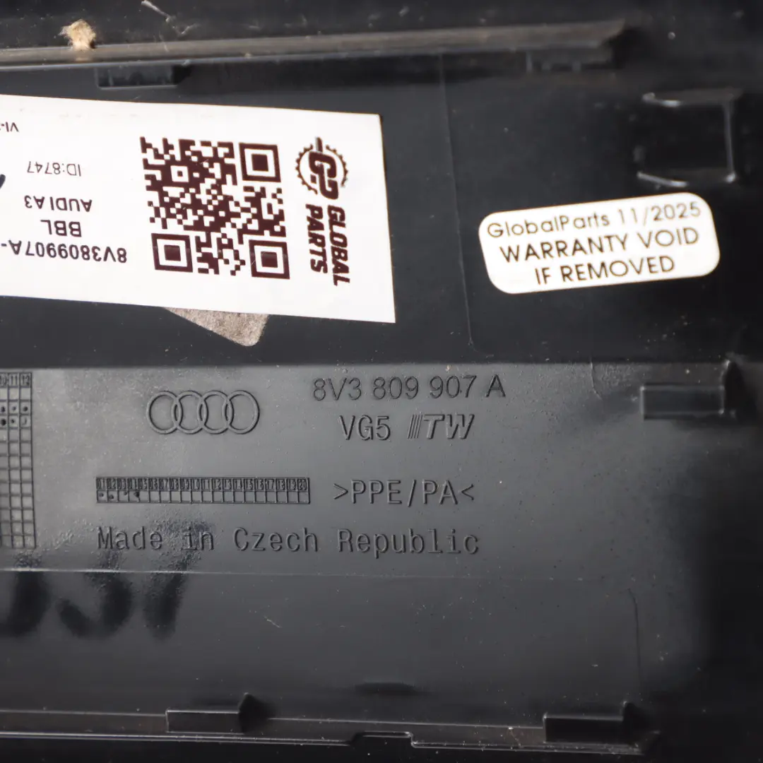 Filler Fill In Flap Cap Cover Brilliant Black - Y9B to Audi A3 8V Fuel with Part number 8V3809907A Audi A3 8V Fuel Filler Fill In Flap Cap Cover Brilliant Black - Y9B - SKU 8V3809907A-BBL - Part number 8V3809907A