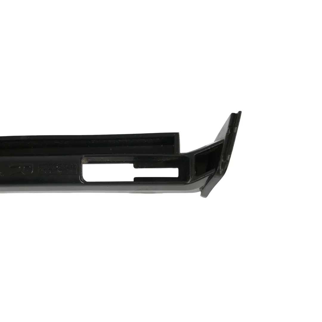 Audi A3 8V Support De Fixation De Pare-Chocs Arrière Droit - SKU 8V4807740C - Numéro de pièce 8V4807740C