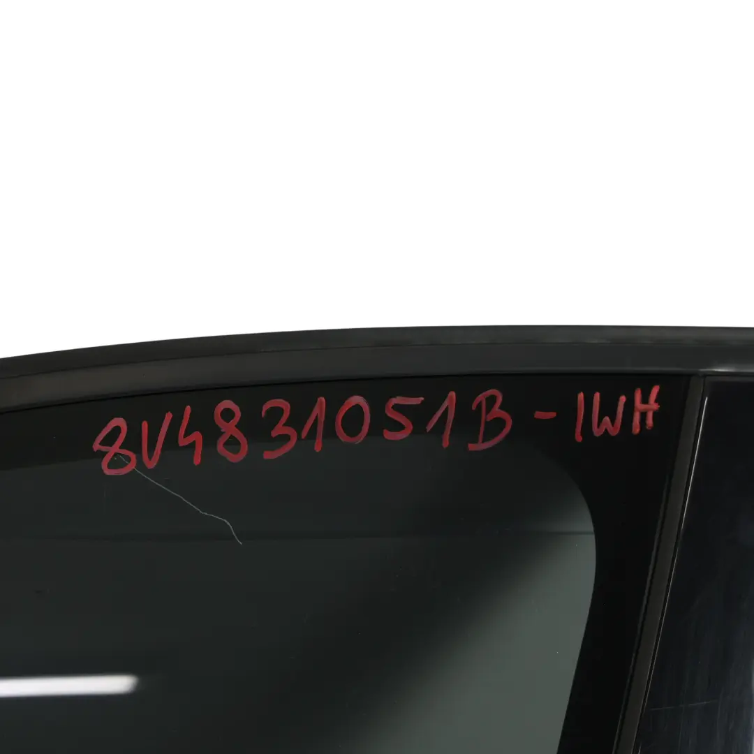 Sportback Porte Avant Gauche Ibis White Blanc - Y9C pour Audi A3 8V à propos du numéro de pièce 8V4831051B Audi A3 8V Sportback Porte Avant Gauche Ibis White Blanc - Y9C - SKU 8V4831051B-IWH - Numéro de pièce 8V4831051B