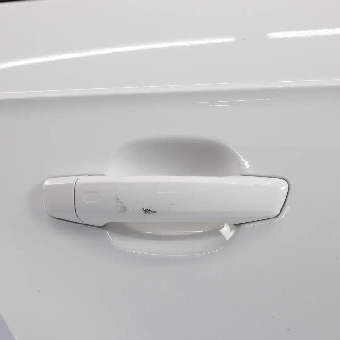 Sportback Drzwi Tylne Prawe Ibis White Biały - Y9C do Audi A3 8V o numerze 8V4833052B Audi A3 8V Sportback Drzwi Tylne Prawe Ibis White Biały - Y9C - SKU 8V4833052B-IWH - Numer Części 8V4833052B