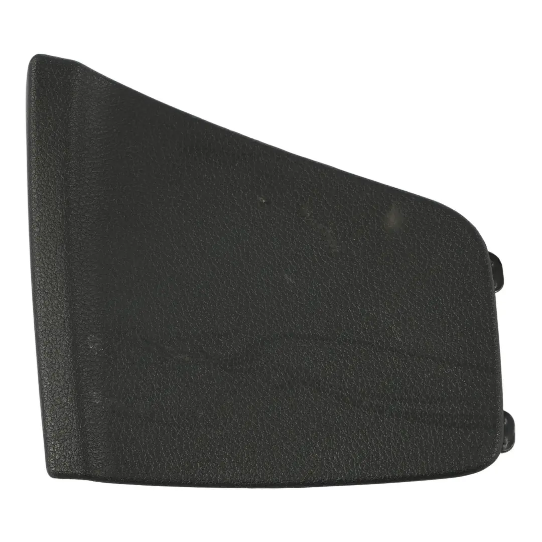 Embellecedor Tapa Maletero Inserto Trasero Derecho para Audi A3 S3 RS3 8V con número de pieza 8V4867658 Audi A3 S3 RS3 8V Embellecedor Tapa Maletero Inserto Trasero Derecho - SKU 8V4867658 - Número de pieza 8V4867658