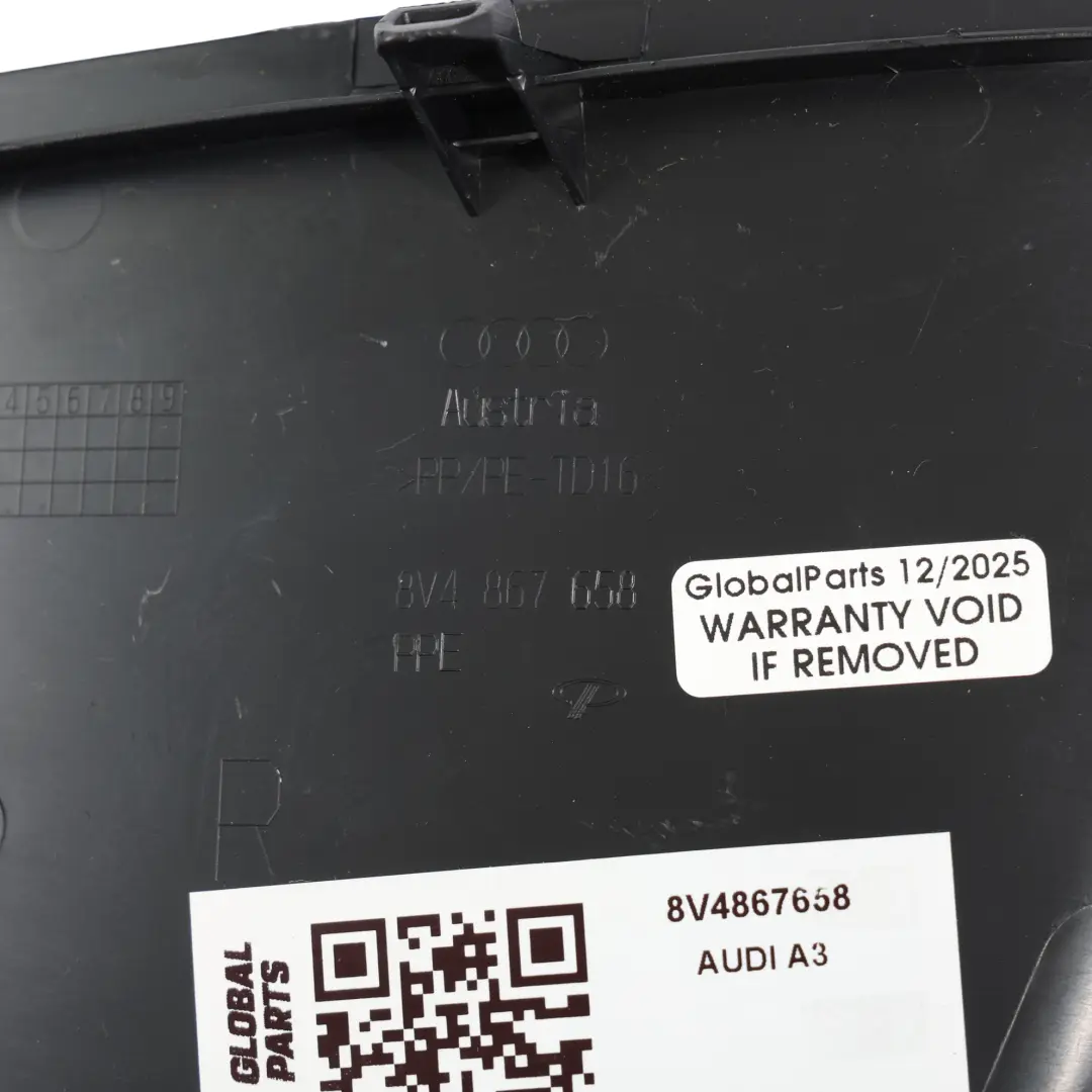 Audi A3 S3 8V Kofferraum Deckel Trim Einfügen Abdeckung Hinten Rechts - SKU 8V4867658 - Teilenummer 8V4867658