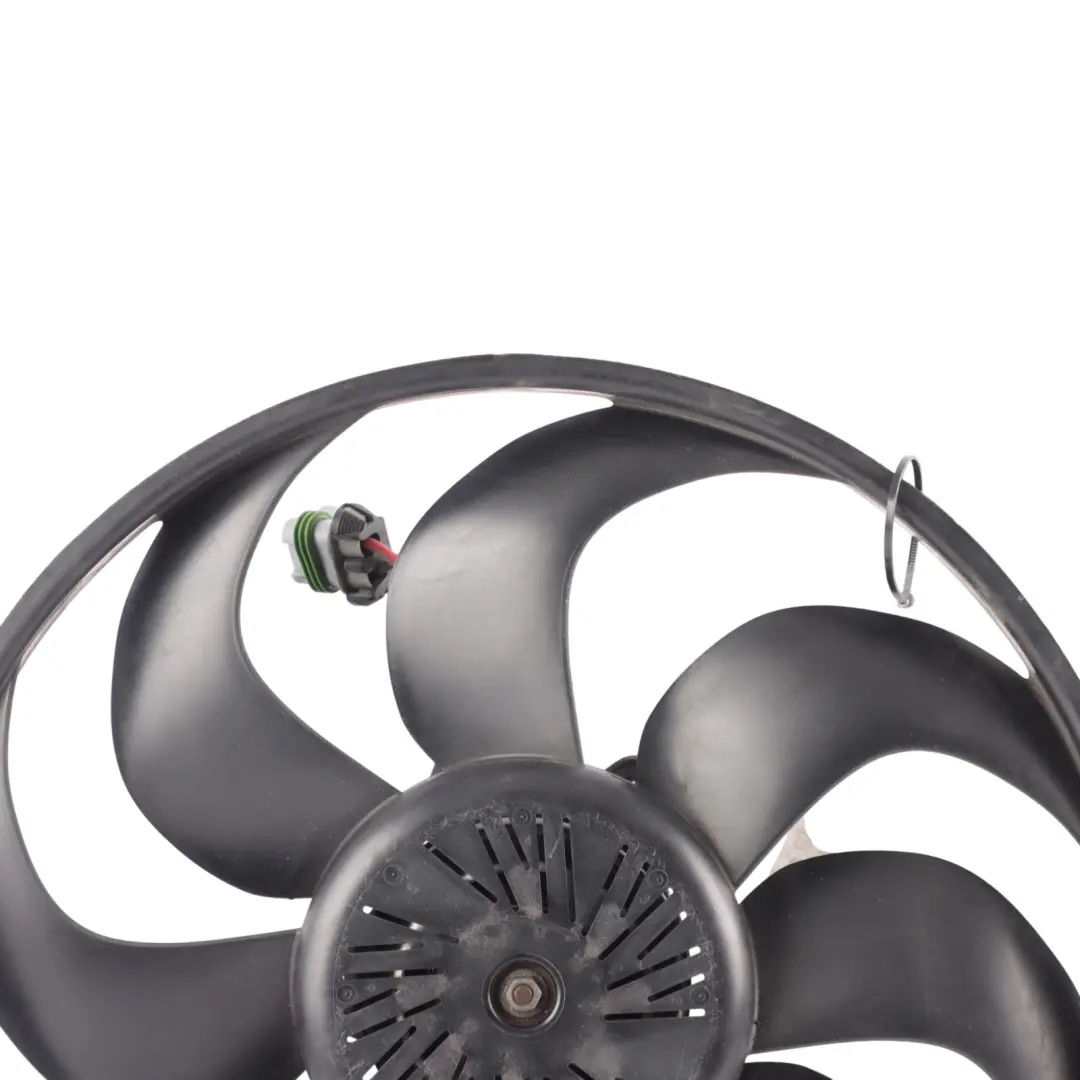 Ford Focus Mk3 III Kühler Kühlerlüfter Motor 1.6 TDCI - SKU 8V61-8C607-EE-1 - Teilenummer 8V61-8C607-EE