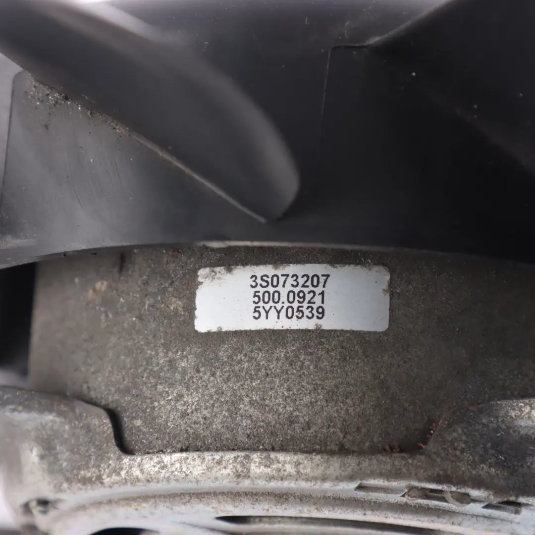 Ford Focus Mk3 III Kühler Kühlerlüfter Motor 1.6 TDCI - SKU 8V61-8C607-EE-1 - Teilenummer 8V61-8C607-EE