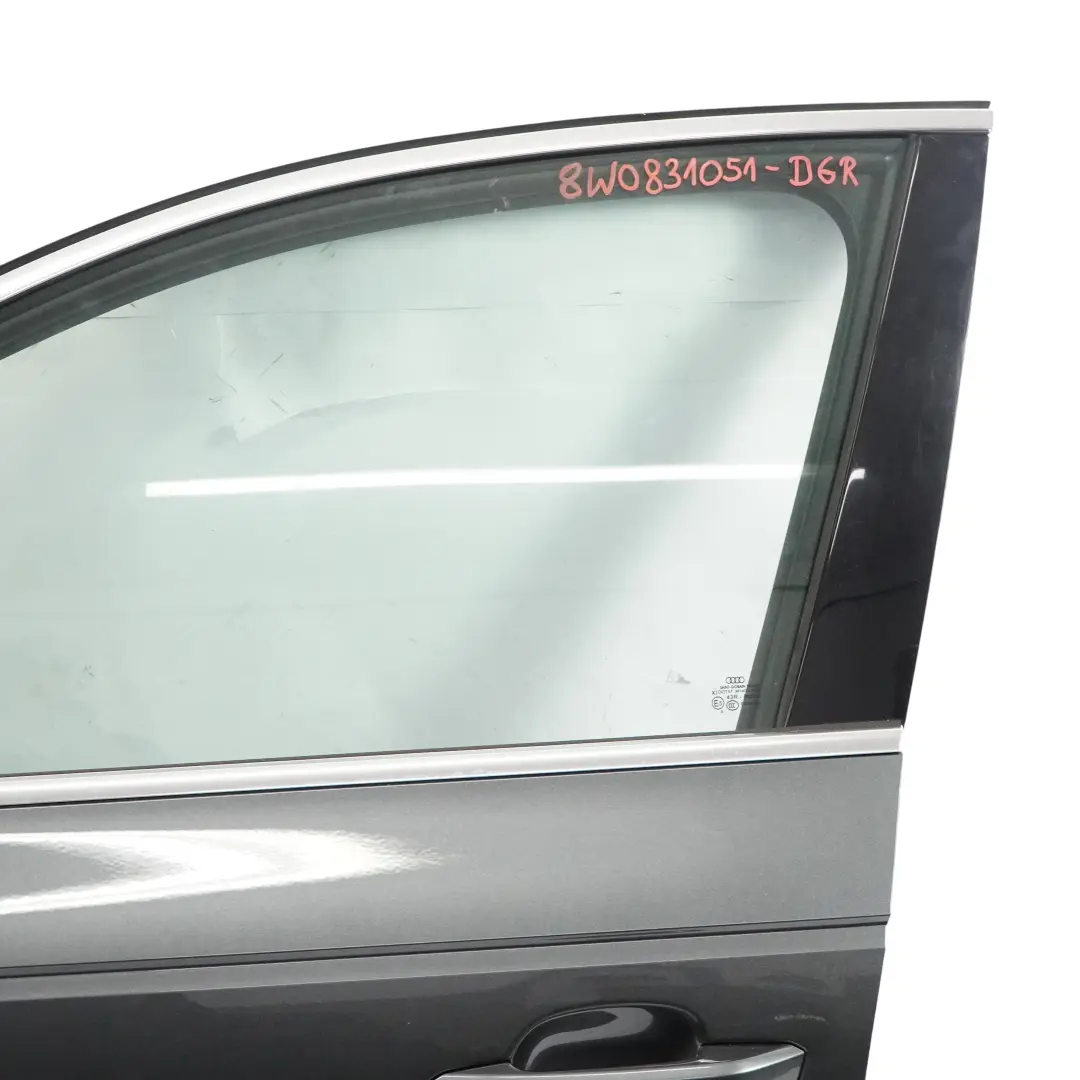 Audi A4 B9 Pannello Di Porta Anteriore Sinistra Daytona Grey Grigio - Z7S - SKU 8W0831051-DGR - Numero di parte 8W0831051