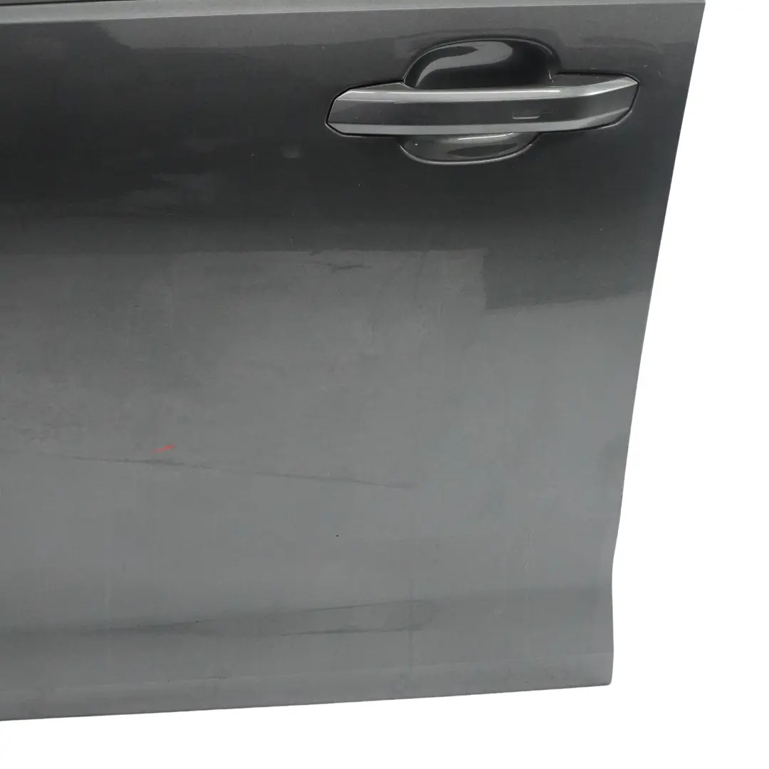 Pannello Di Porta Anteriore Sinistra Daytona Grey Grigio - Z7S per Audi A4 B9 con numero di parte 8W0831051 Audi A4 B9 Pannello Di Porta Anteriore Sinistra Daytona Grey Grigio - Z7S - SKU 8W0831051-DGR - Numero di parte 8W0831051