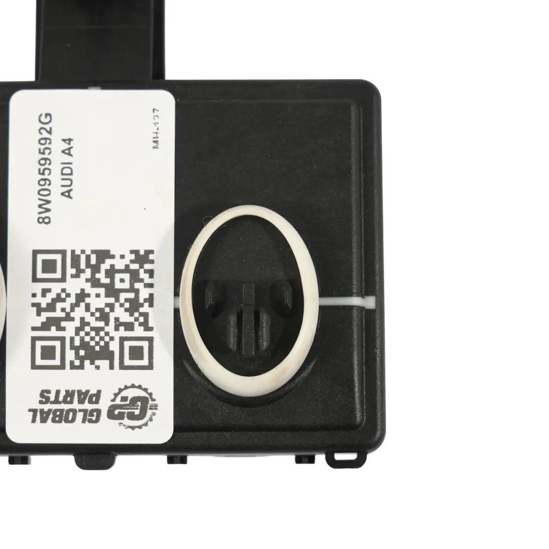 Modulo Porta Anteriore Unità Controllo Lato Passeggero per Audi A4 B9 con numero di parte 8W0959592G Audi A4 B9 Modulo Porta Anteriore Unità Controllo Lato Passeggero - SKU 8W0959592G - Numero di parte 8W0959592G