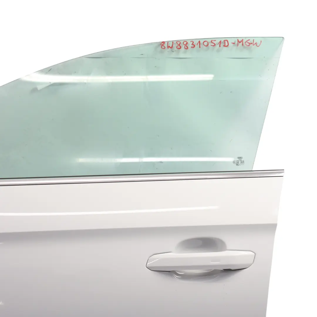 Porta Anteriore Sinistra Pannello Glacier White Pearl - S9R per Audi A5 F5 con numero di parte 8W8831051D Audi A5 F5 Porta Anteriore Sinistra Pannello Glacier White Pearl - S9R - SKU 8W8831051D-MGW - Numero di parte 8W8831051D