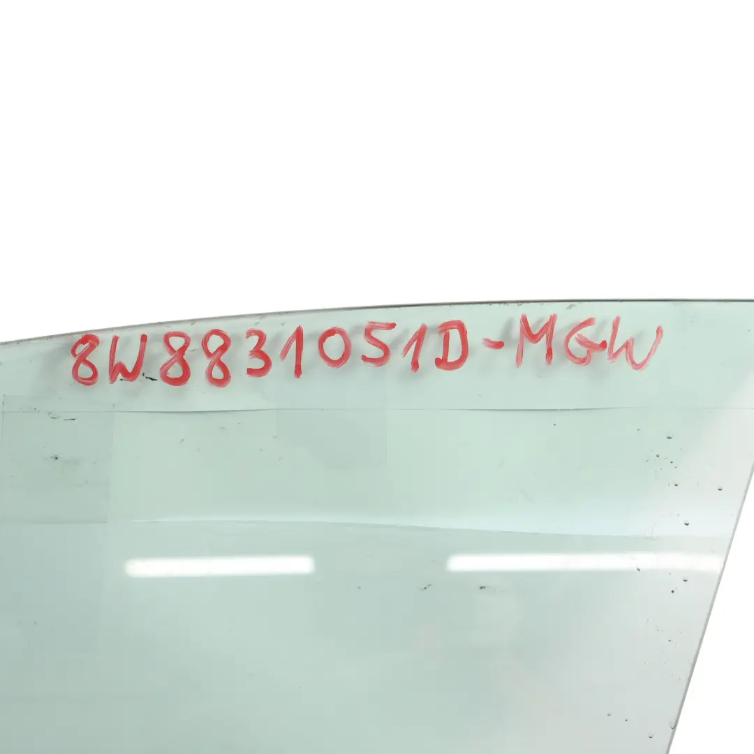 Porta Anteriore Sinistra Pannello Glacier White Pearl - S9R per Audi A5 F5 con numero di parte 8W8831051D Audi A5 F5 Porta Anteriore Sinistra Pannello Glacier White Pearl - S9R - SKU 8W8831051D-MGW - Numero di parte 8W8831051D
