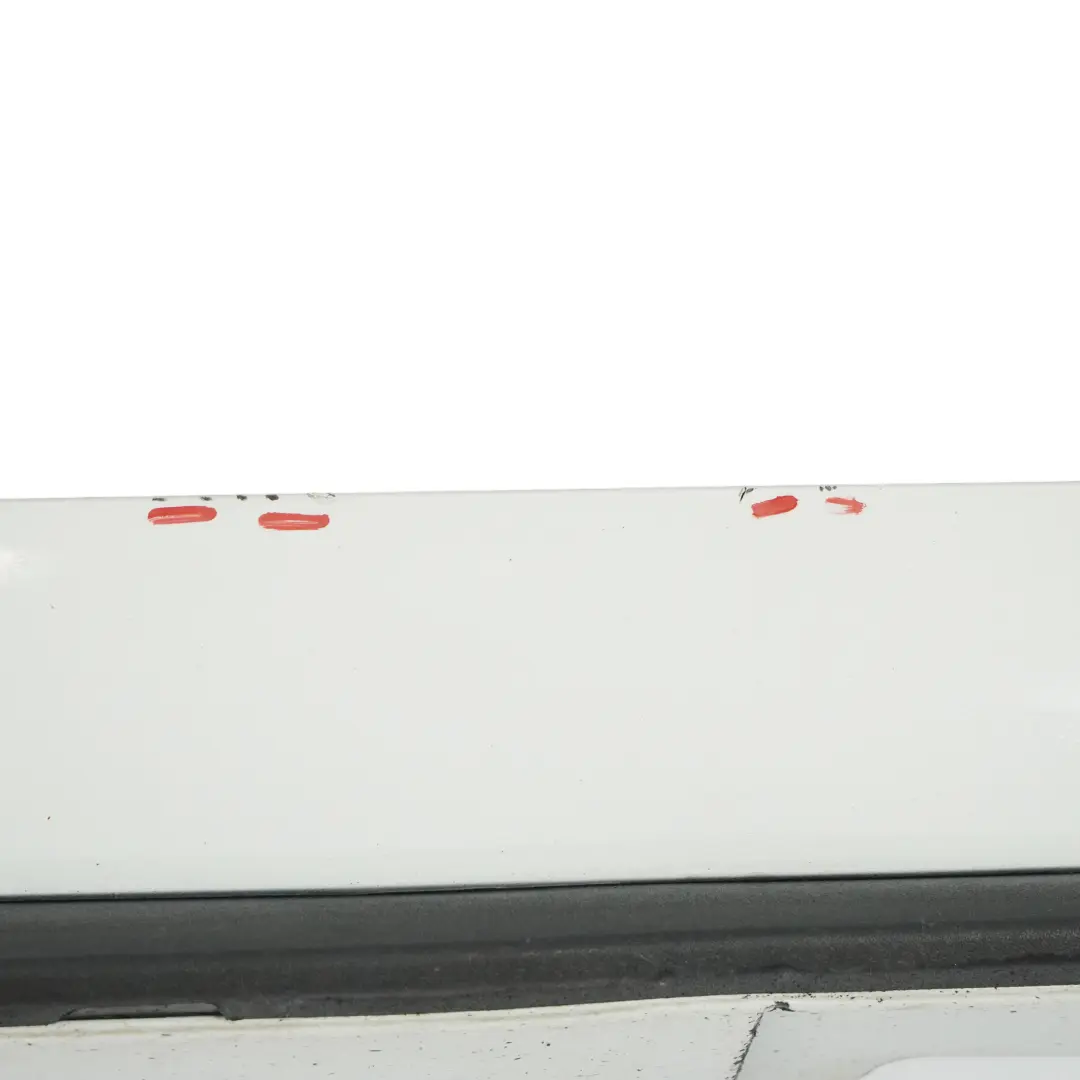 Faldón Lateral Derecho Panel Cubre Umbral Glacier White Pearl - S9R para Audi A4 B7 con número de pieza 8W8853856A Audi A4 B7 Faldón Lateral Derecho Panel Cubre Umbral Glacier White Pearl - S9R - SKU 8W8853856A-MGW - Número de pieza 8W8853856A