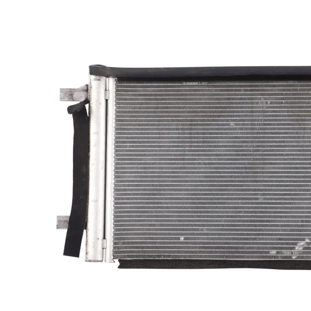 B38X Condensatore Aria Condizionata Radiatore per BMW F45 Mini F60 con numero di parte 9286712 BMW F45 Mini F60 B38X Condensatore Aria Condizionata Radiatore - SKU 9286712 - Numero di parte 9286712