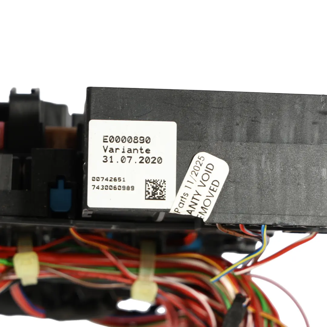 Distribution Fuse Box Rear Electric Power Fuse Box to BMW F40 F48 Mini F56 with Part number 9360501 BMW F40 F48 Mini F56 Distribution Fuse Box Rear Electric Power Fuse Box - SKU 9360501-3 - Part number 9360501