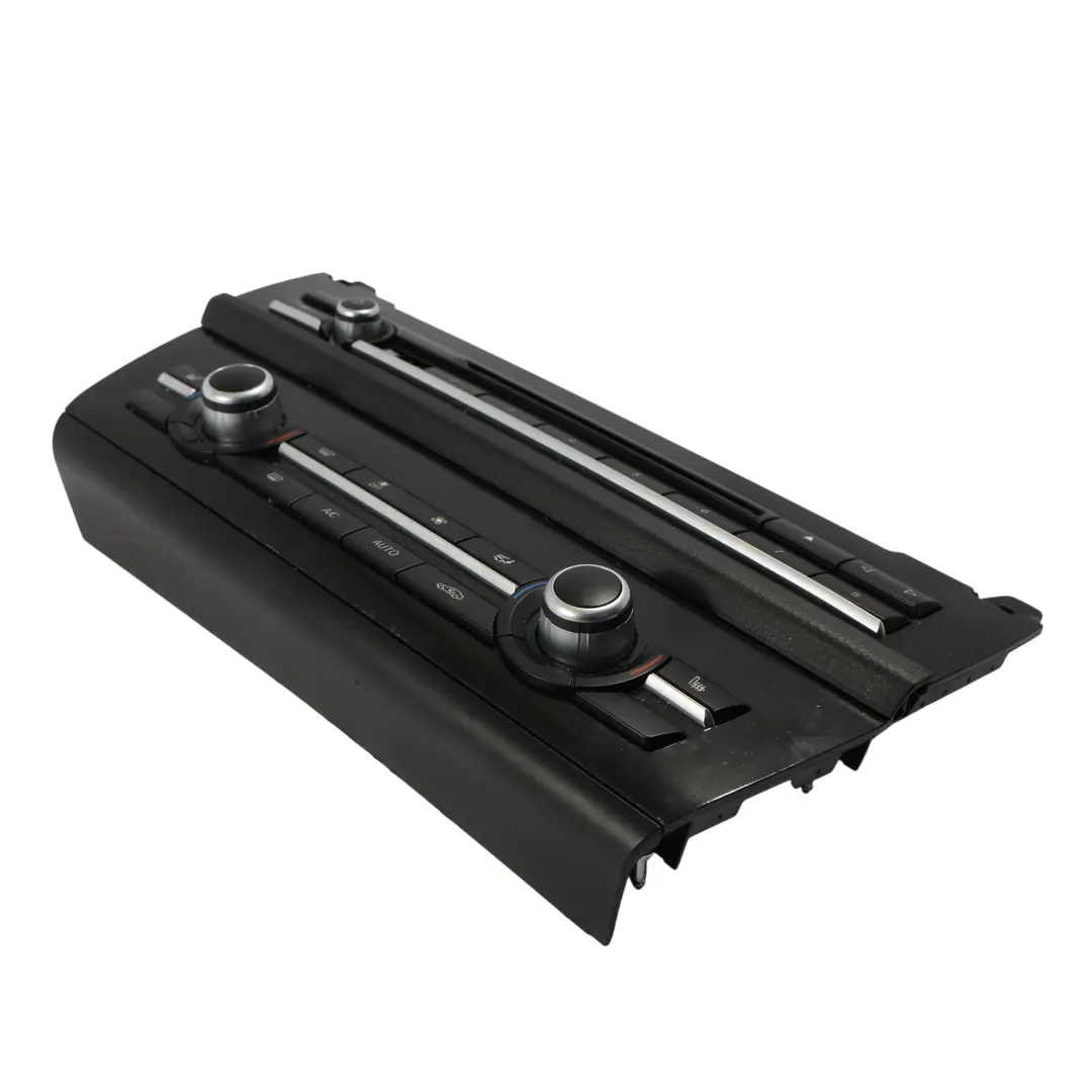 Panel Sterowania Radia Klimatyzacji A/C do BMW F10 o numerze 9389025 BMW F10 Panel Sterowania Radia Klimatyzacji A/C - SKU 9389025-1 - Numer Części 9389025