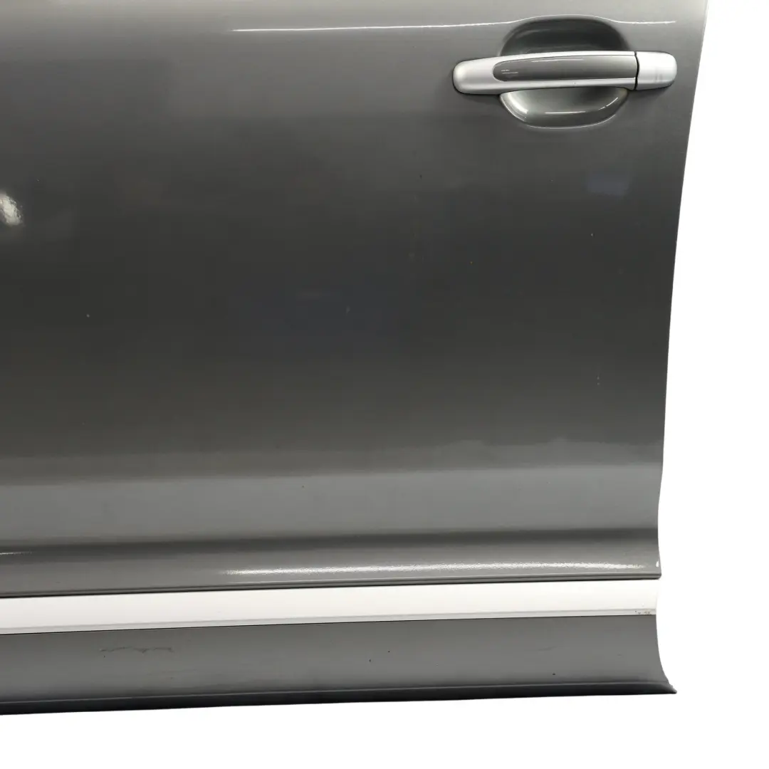 Porsche Cayenne 9PA Porte Avant Gauche Meteor Grey Gris Métallisé - M7W - SKU 95553101106-MET - Numéro de pièce 95553101106
