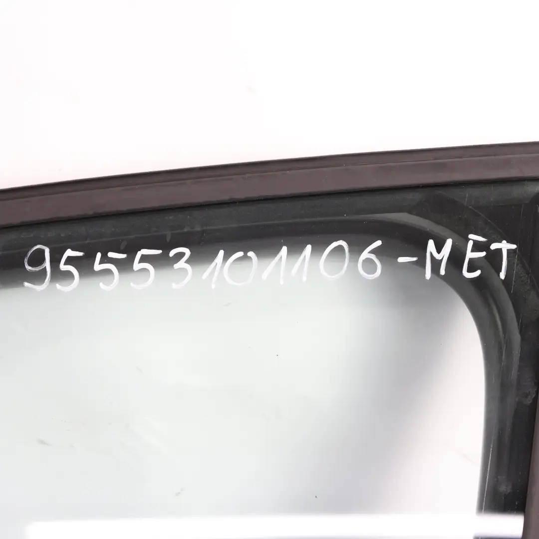 Porta Anteriore Sinistra Meteor Grey Metallic - M7W per Porsche Cayenne 9PA con numero di parte 95553101106 Porsche Cayenne 9PA Porta Anteriore Sinistra Meteor Grey Metallic - M7W - SKU 95553101106-MET - Numero di parte 95553101106
