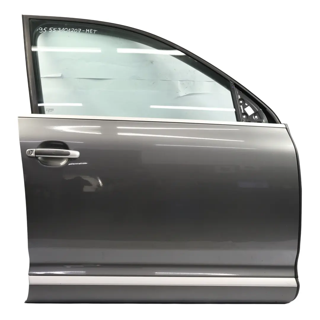 Puerta Delantera Derecha Meteor Grey Metallic - M7W para Porsche Cayenne 9PA con número de pieza 95553101207 Porsche Cayenne 9PA Puerta Delantera Derecha Meteor Grey Metallic - M7W - SKU 95553101207-MET - Número de pieza 95553101207