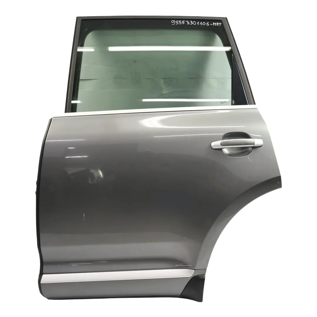 Puerta Trasera Izquierda Meteor Grey Metallic - M7W para Porsche Cayenne 9PA con número de pieza 95553301106 Porsche Cayenne 9PA Puerta Trasera Izquierda Meteor Grey Metallic - M7W - SKU 95553301106-MET - Número de pieza 95553301106