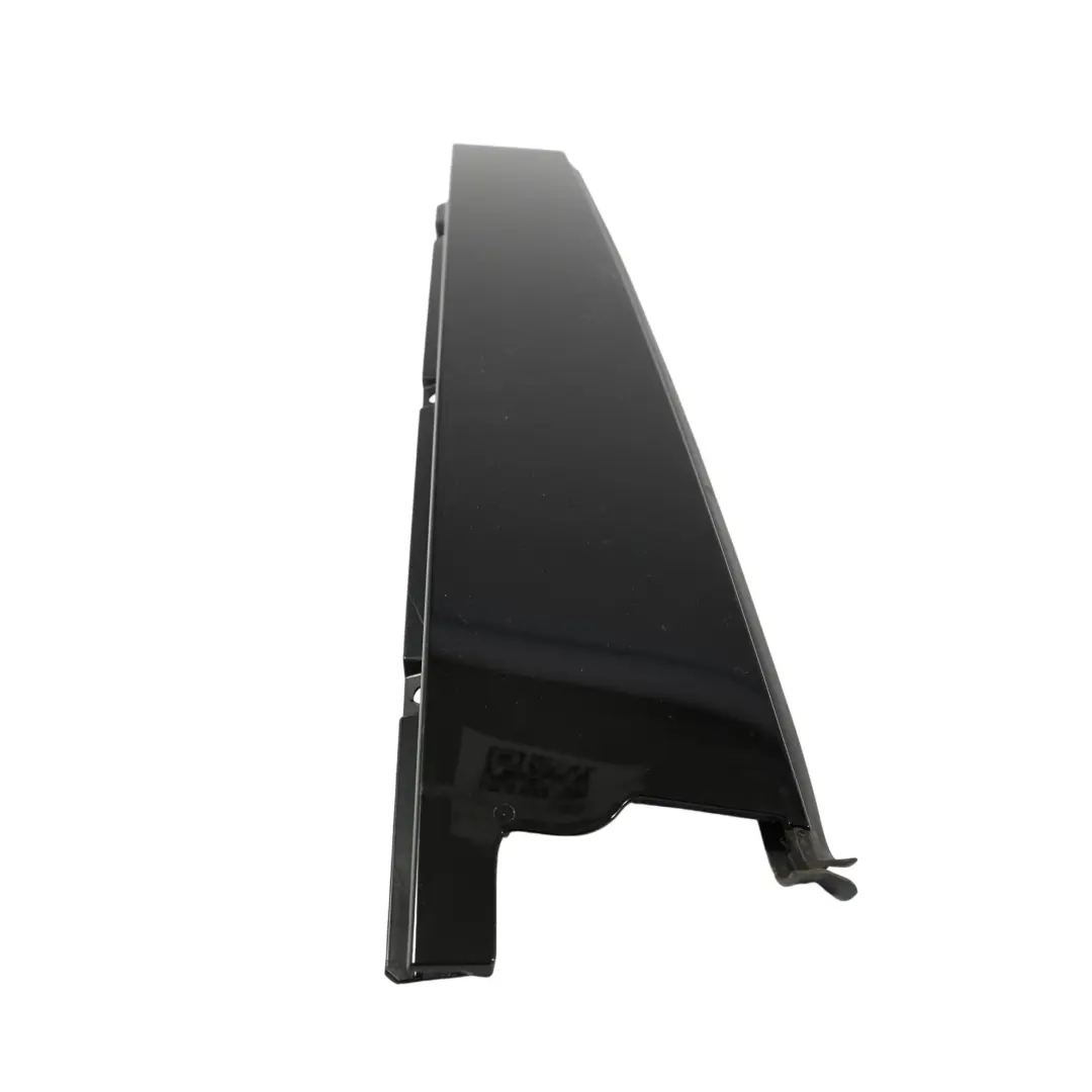 Panel Cubrepilar B Negro Trasero Derecho 95B853352D para Porsche Macan 95B con número de pieza 95B853352C Porsche Macan 95B Panel Cubrepilar B Negro Trasero Derecho 95B853352D - SKU 95B853352C - Número de pieza 95B853352C