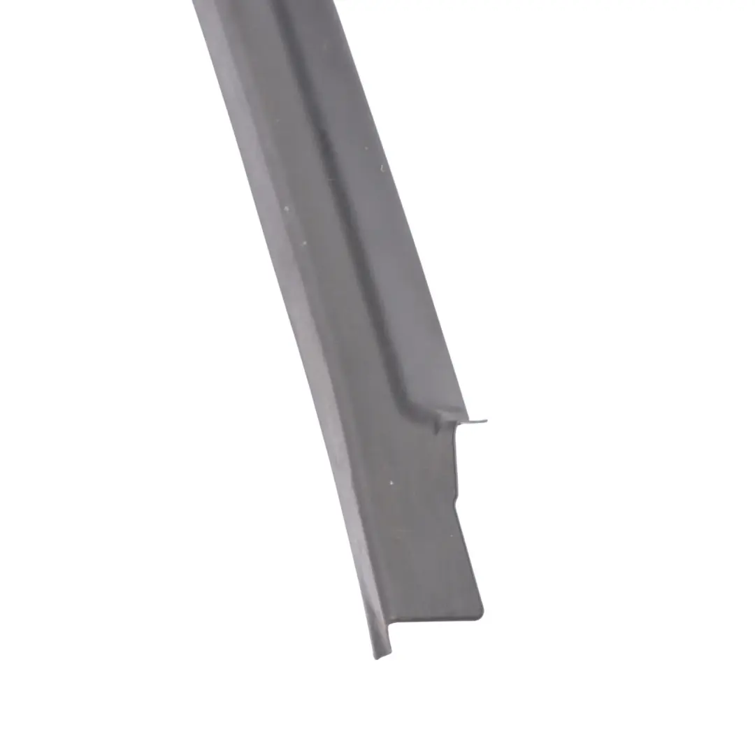 95B-2 Front Door Window Molding Upper Trim Left N/S 95B867609C to Porsche Macan with Part number 95B867609B Porsche Macan 95B-2 Front Door Window Molding Upper Trim Left N/S 95B867609C - SKU 95B867609B - Part number 95B867609B