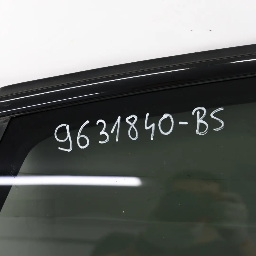 Drzwi Prawe Tylne Black Sapphire Metallic - 475 do BMW F45 Active Tourer o numerze 9631840 BMW F45 Active Tourer Drzwi Prawe Tylne Black Sapphire Metallic - 475 - SKU 9631840-BS - Numer Części 9631840