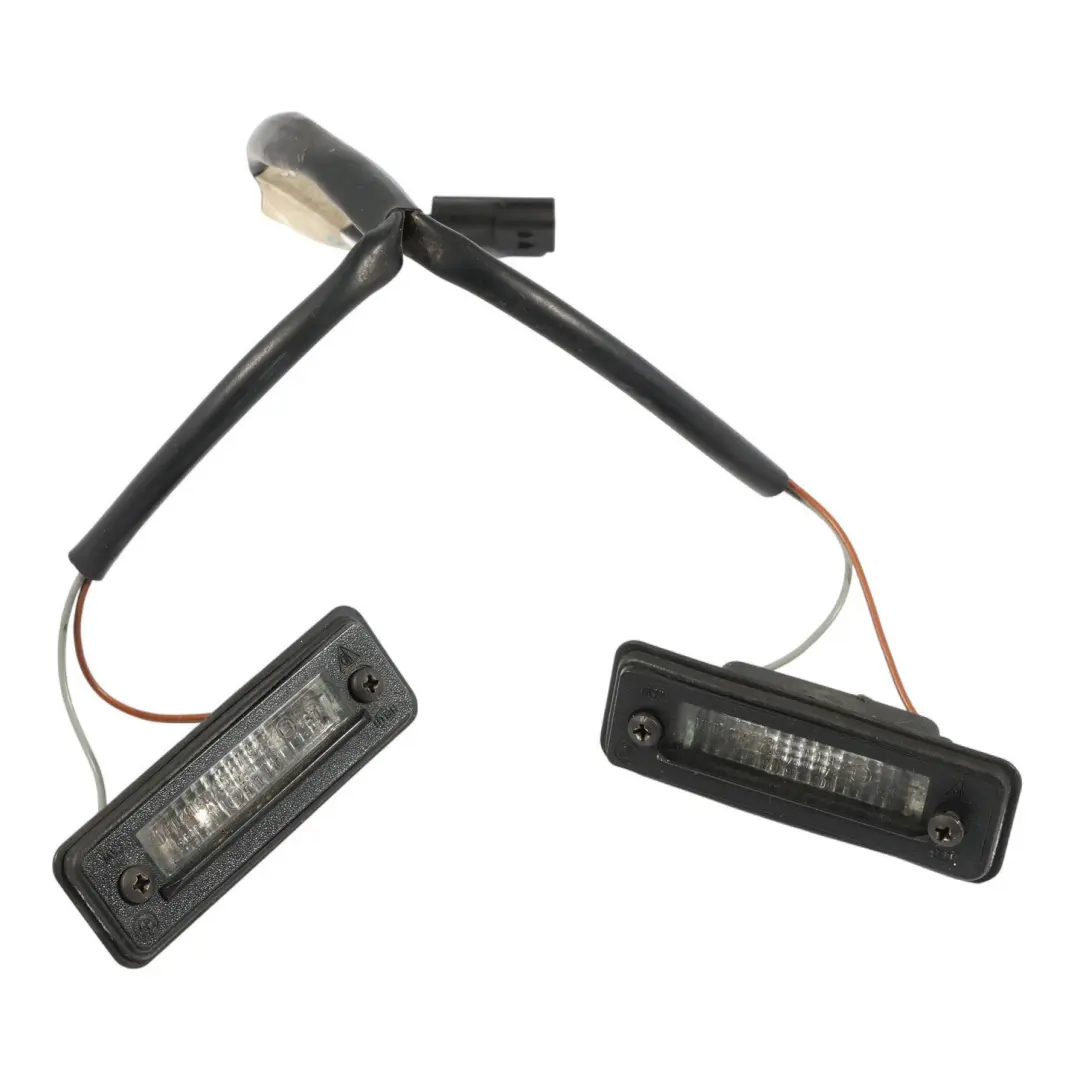 Porsche Boxster 986 Éclairage De Plaque D'Immatriculation 964631620 - SKU 96463162002 - Numéro de pièce 96463162002