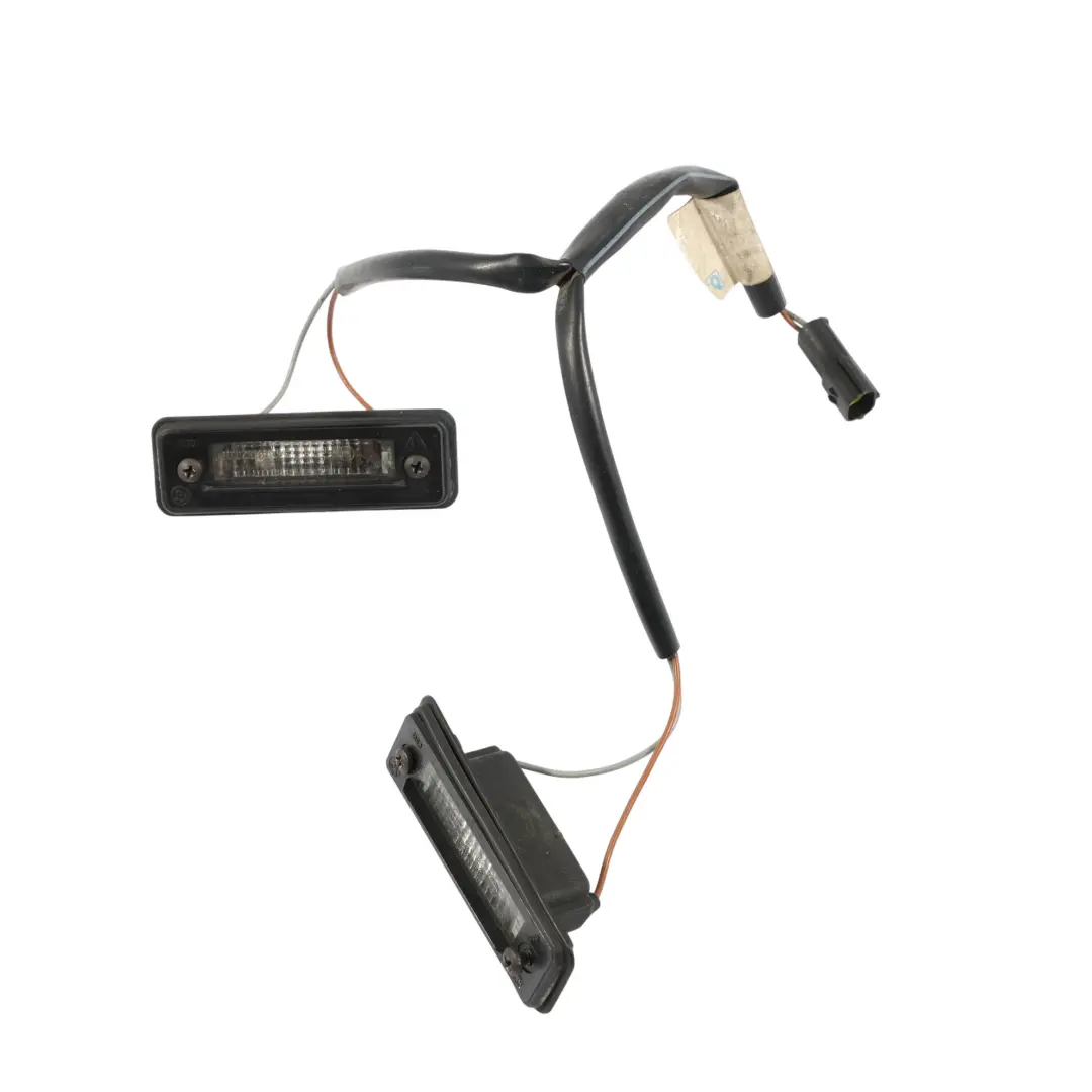 Nummernschildleuchte Licht 964631620 für Porsche Boxster 986 mit Teilenummer 96463162002 Porsche Boxster 986 Nummernschildleuchte Licht 964631620 - SKU 96463162002 - Teilenummer 96463162002