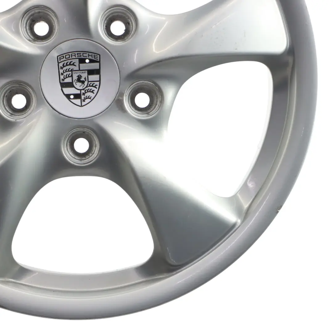 Boxter 986 Vorder Rad Felge Silber 17" 7J ET:55 für Porsche mit Teilenummer 98636212401 Porsche Boxter 986 Vorder Rad Felge Silber 17" 7J ET:55 - SKU 98636212401-2 - Teilenummer 98636212401