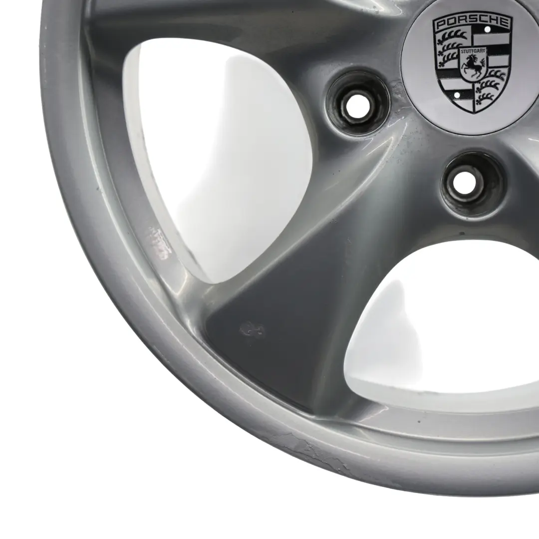 Boxter 986 Felga Aluminiowa Srebrna Tył 17" 8,5J ET:48 do Porsche o numerze 98636212606 Porsche Boxter 986 Felga Aluminiowa Srebrna Tył 17" 8,5J ET:48 - SKU 98636212606-1 - Numer Części 98636212606