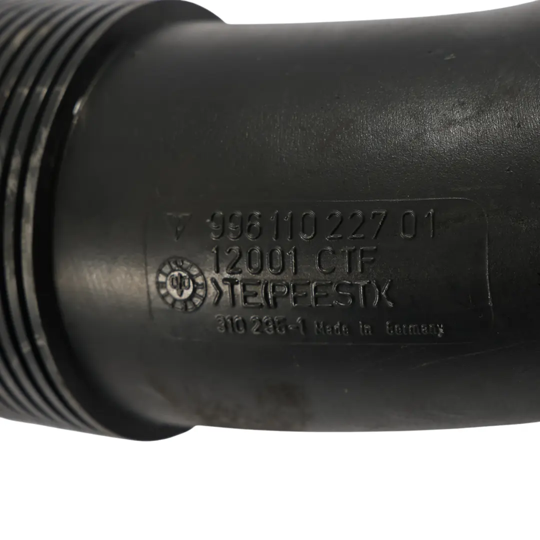 Porsche Boxster 986 Lufteinlassrohr Schlauch Leitung Rohr - SKU 99611022701 - Teilenummer 99611022701