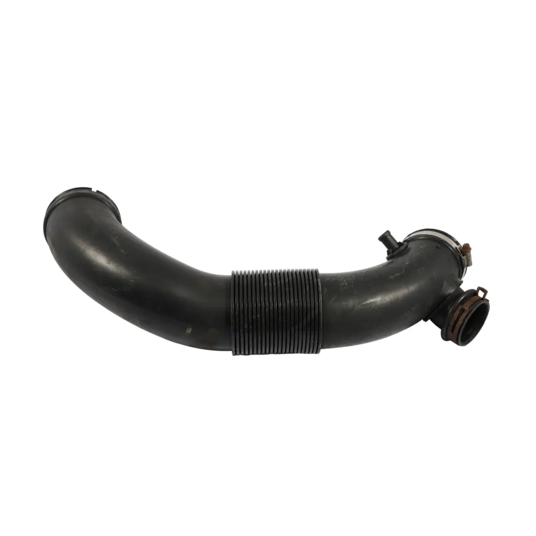 Tubo De Admisión De Aire Manguera para Porsche Boxster 986 con número de pieza 99611022701 Porsche Boxster 986 Tubo De Admisión De Aire Manguera - SKU 99611022701 - Número de pieza 99611022701