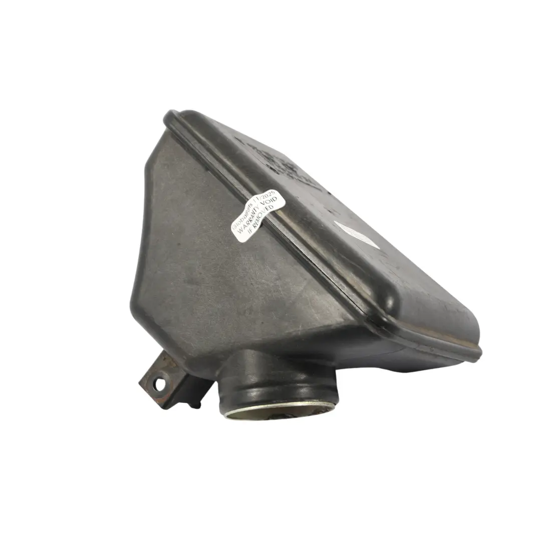 Respirador Del Vacío Resonador para Porsche Boxster 986 con número de pieza 99611022900 Porsche Boxster 986 Respirador Del Vacío Resonador - SKU 99611022900 - Número de pieza 99611022900