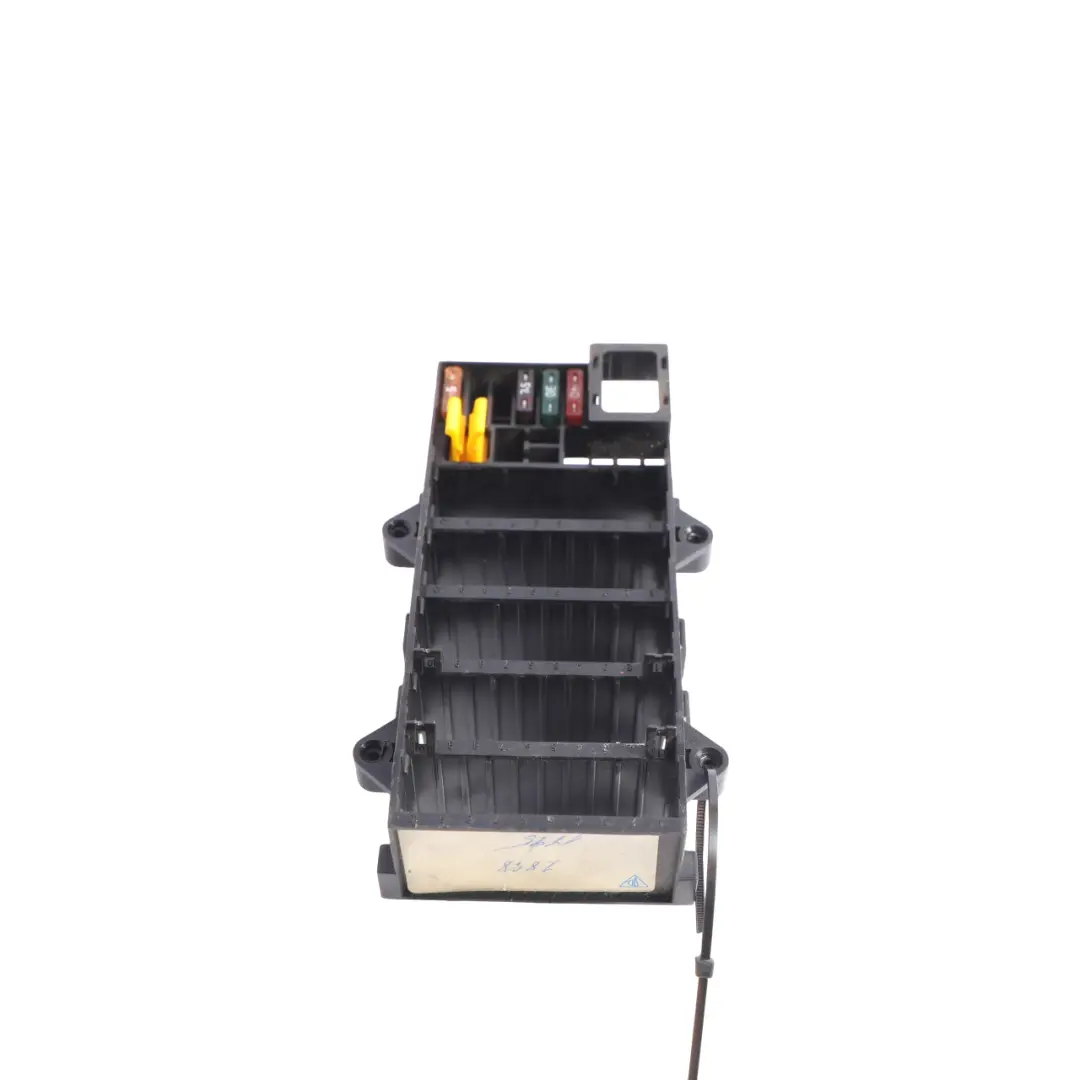 Boîte À Fusibles Module Relais Fusibles Commande pour Porsche Boxster 986 à propos du numéro de pièce 99661021101 Porsche Boxster 986 Boîte À Fusibles Module Relais Fusibles Commande - SKU 99661021101 - Numéro de pièce 99661021101