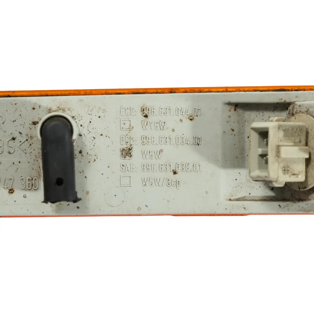 Porsche Boxster 986 Parafango Anteriore Ripetitore Indicatore Destro - SKU 99663104401 - Numero di parte 996631034