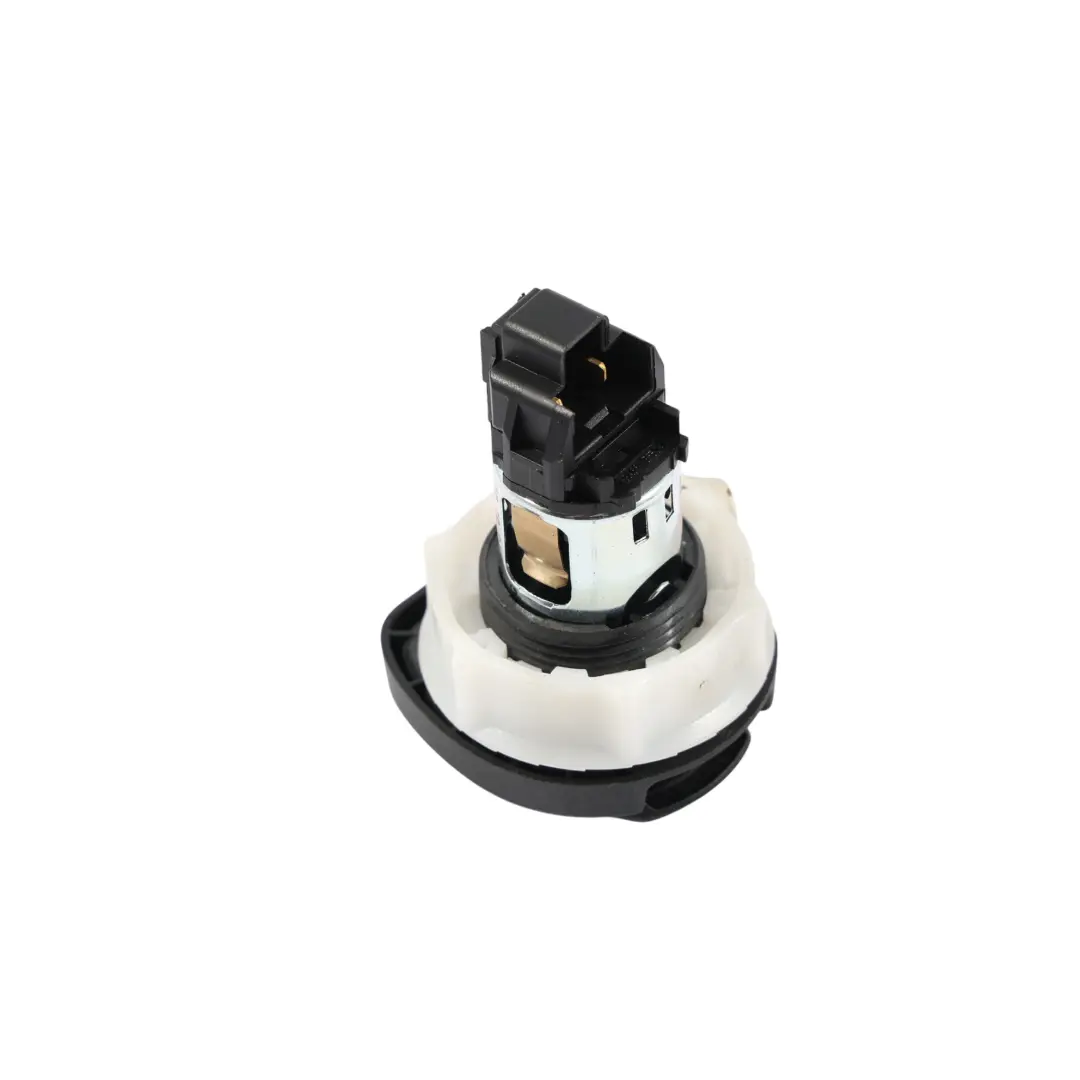 Mercedes W117 W205 W212 W221 Conector Del Enchufe Del Maletero - SKU A0008207351 - Número de pieza A0008207351