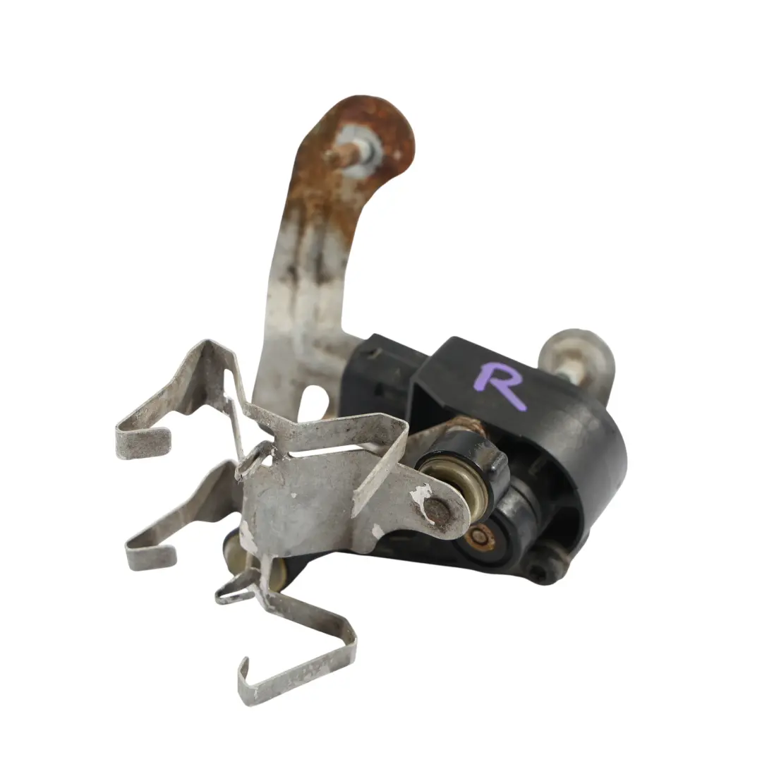 Capteur De Hauteur De Phare Avant Droit pour Mercedes W205 W213 à propos du numéro de pièce A0009053704 Mercedes W205 W213 Capteur De Hauteur De Phare Avant Droit - SKU A0009053704-2 - Numéro de pièce A0009053704