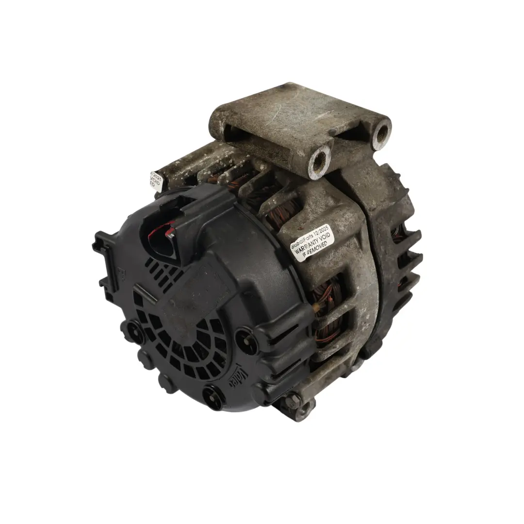 Lichtmaschine Generator Motor Diesel 180A 14V für Mercedes W204 W212 mit Teilenummer A0009067702 Mercedes W204 W212 Lichtmaschine Generator Motor Diesel 180A 14V - SKU A0009067702-1 - Teilenummer A0009067702