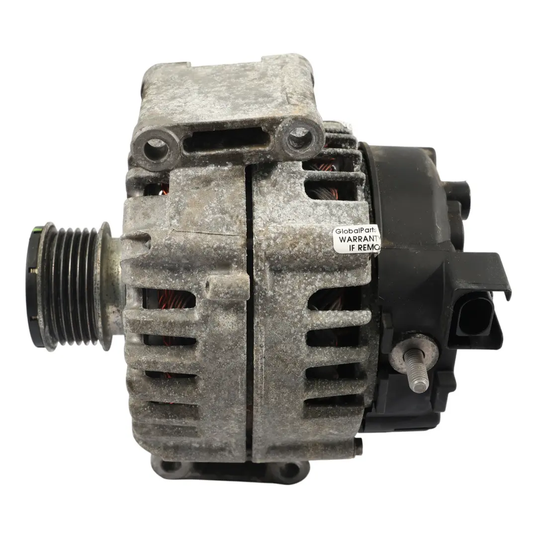 Mercedes W205 C43 Alternator Generator VALEO 200A 3.0 Benzyna - SKU A0009068706 - Numer Części A0009068706