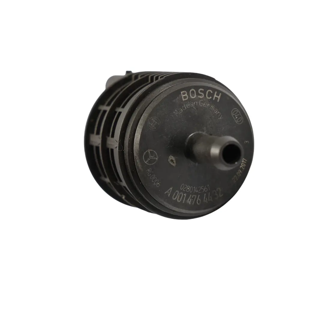 Mercedes W205 Válvula Purga Vapor Línea Combustible Gasolina V8 M177 - SKU A0014764432 - Número de pieza A0014764432