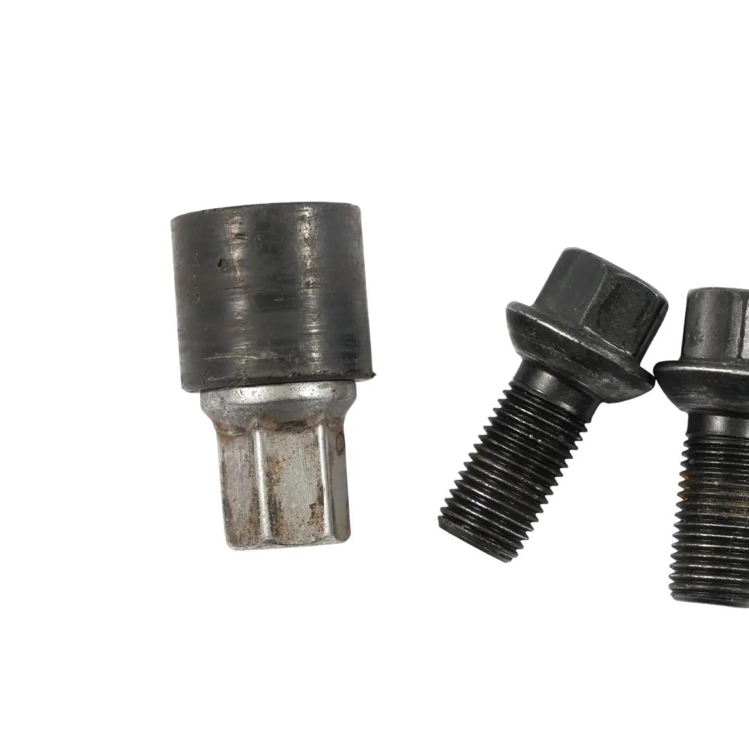  Bulloni Ruota Mercedes W176 W204 W205 W212 Set Posteriore Anteriore B66470155 - SKU A0019901607-8 - Numero di parte A0019901607