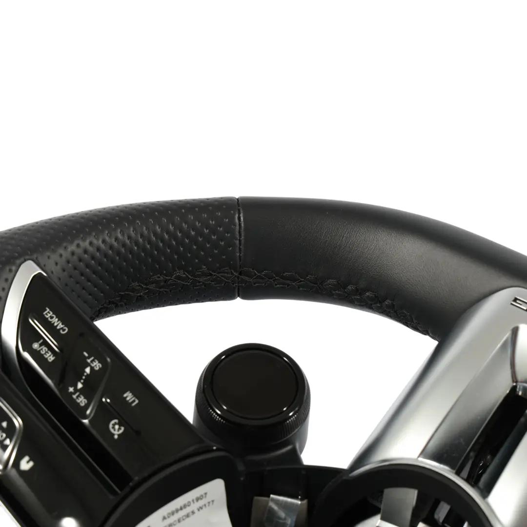 Nero In Pelle Cambio al Volante per Mercedes W177 A35 AMG Volante con numero di parte A0994601907 Mercedes W177 A35 AMG Volante Nero In Pelle Cambio al Volante - SKU A0994601907 - Numero di parte A0994601907
