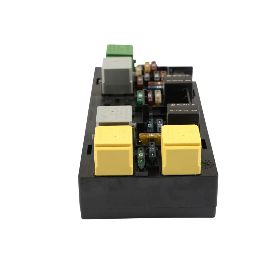 Mercedes W164 W251 Caja De Fusibles Módulo De Relé Unidad De Control - SKU A1645403572-2 - Número de pieza A1645403572