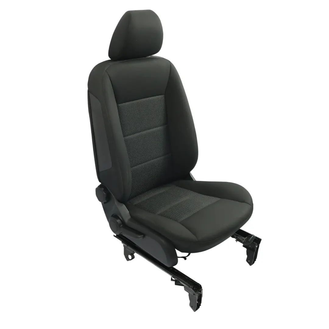 Fotel Materiałowy Czarny Antracyt Prawy Przód Przedni do Mercedes W245 o numerze A1699101247 Mercedes W245 Fotel Materiałowy Czarny Antracyt Prawy Przód Przedni - SKU A1699101247-5 - Numer Części A1699101247